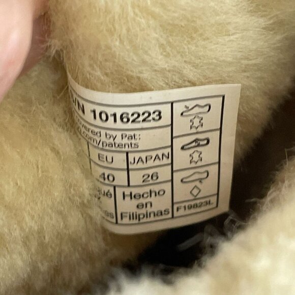 UGG Women's Classic Short II Boot, Chestnut, 09 NWB S141 - Picture 6 of 9